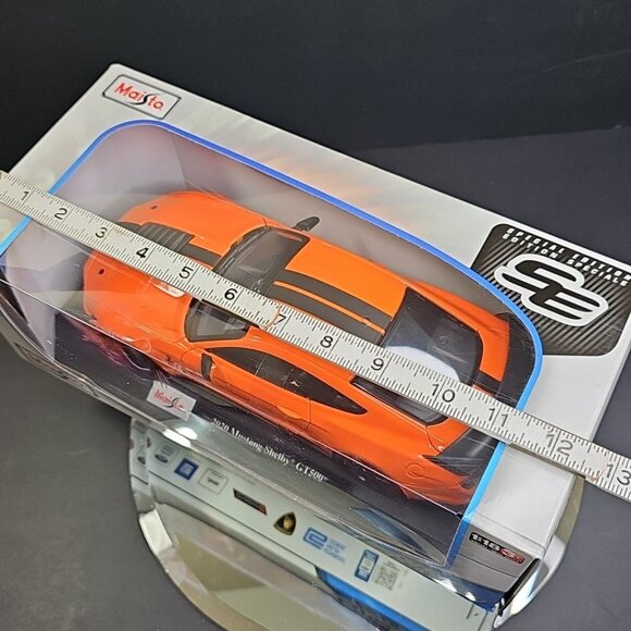 Maisto  Mustang Shelby GT500 2020 1:18 Scale Diecast Model Car Orange - Picture 16 of 16